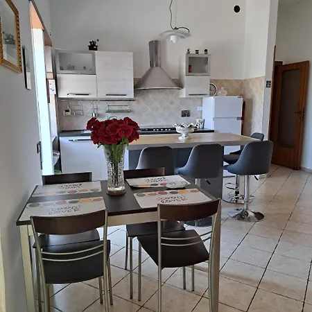 La Casa Di Ale - Grande Appartamento Di 160 Mq Con 3 Camere - Castelli Romani Apartamento *