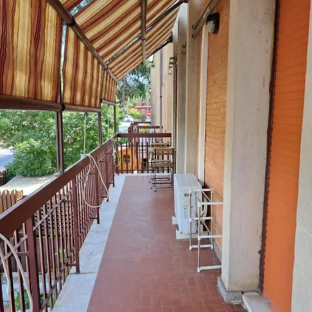 Apartamento La Casa Di Ale - Grande Appartamento Di 160 Mq Con 3 Camere - Castelli Romani Marino