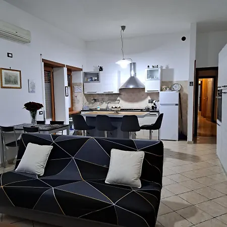 La Casa Di Ale - Grande Appartamento Di 160 Mq Con 3 Camere - Castelli Romani * Marino