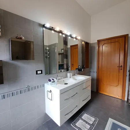 La Casa Di Ale - Grande Appartamento Di 160 Mq Con 3 Camere - Castelli Romani Apartamento Marino