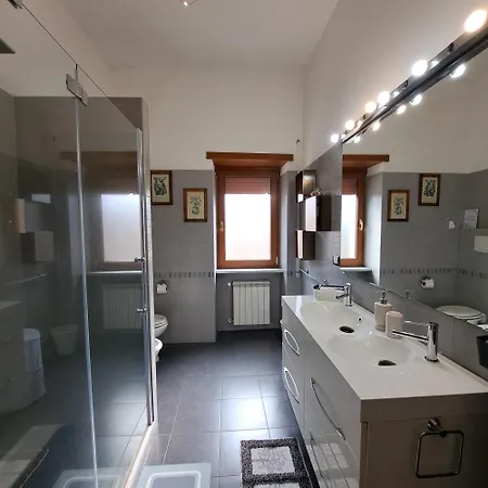La Casa Di Ale - Grande Appartamento Di 160 Mq Con 3 Camere - Castelli Romani Apartamento *