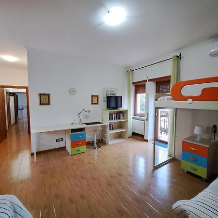 Apartamento La Casa Di Ale - Grande Appartamento Di 160 Mq Con 3 Camere - Castelli Romani